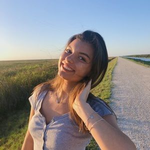 Meet your Posher, Madison